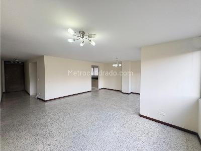 Apartamento de 3 alcobas en arriendo en Conquistadores, Medellín, 144 m² · foto 11 de 16