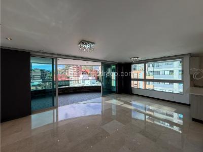 Apartamento en arriendo en Castropol, Medellín · foto 4 de 20