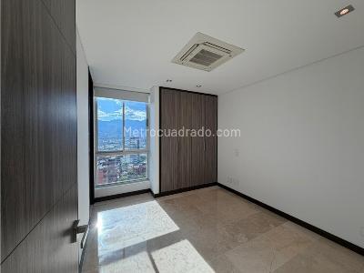 Apartamento en arriendo en Castropol, Medellín · foto 6 de 20
