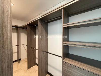 Apartamento en arriendo en Castropol, Medellín · foto 18 de 20