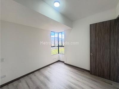 Apartamento de 3 alcobas en arriendo en Avenida Las Palmas, Medellín, 76 m² · foto 6 de 14