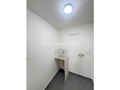 Apartamento de 3 alcobas en arriendo en Avenida Las Palmas, Medellín, 76 m² · foto 12 de 14