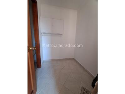 Apartamento de 3 alcobas en arriendo en Laureles, Medellín, 90 m² · foto 3 de 20