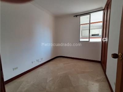 Apartamento de 3 alcobas en arriendo en Laureles, Medellín, 90 m² · foto 7 de 20