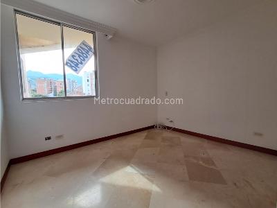 Apartamento de 3 alcobas en arriendo en Laureles, Medellín, 90 m² · foto 8 de 20
