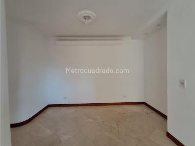 Apartamento de 3 alcobas en arriendo en Laureles, Medellín, 90 m² · foto 11 de 20