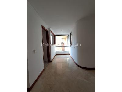 Apartamento de 3 alcobas en arriendo en Laureles, Medellín, 90 m² · foto 12 de 20
