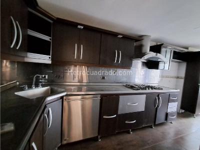 Apartamento de 3 alcobas en arriendo en Laureles, Medellín, 110 m² · foto 2 de 20