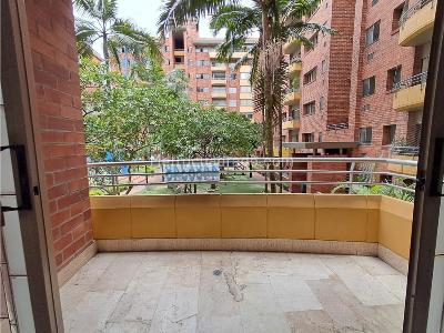 Apartamento de 3 alcobas en arriendo en Laureles, Medellín, 110 m² · foto 6 de 20