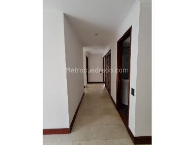 Apartamento de 3 alcobas en arriendo en Laureles, Medellín, 110 m² · foto 19 de 20