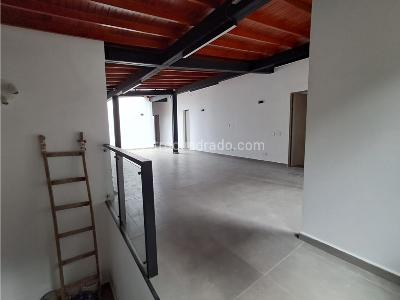 Casa de 3 alcobas en arriendo en La Castellana, Medellín, 200 m² · foto 10 de 20