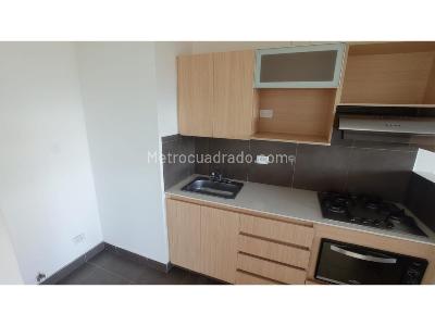 Apartamento de 2 alcobas en arriendo en Loma Del Esmeraldal, Envigado, 84 m² · foto 3 de 20