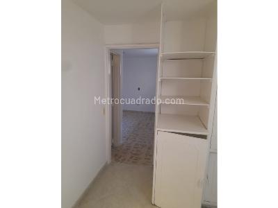 Casa de 5 alcobas en arriendo en La Castellana, Medellín, 300 m² · foto 7 de 20