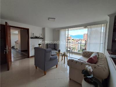 Apartamento de 4 alcobas en venta en Laureles, Medellín, 140 m² · foto 3 de 18