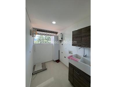 Apartamento en arriendo en Belen, Medellín · foto 5 de 13