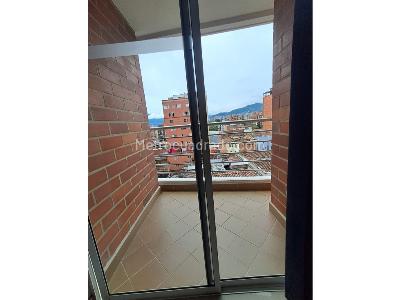 Apartamento de 3 alcobas en arriendo en Laureles, Medellín, 110 m² · foto 4 de 20