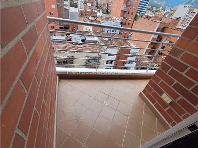 Apartamento de 3 alcobas en arriendo en Laureles, Medellín, 110 m² · foto 6 de 20