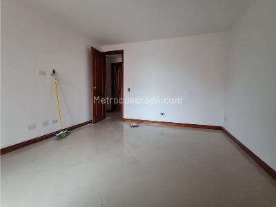 Apartamento de 3 alcobas en arriendo en Laureles, Medellín, 110 m² · foto 8 de 20