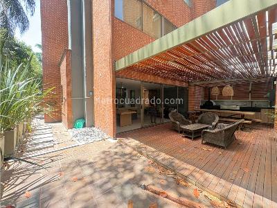 Apartamento en arriendo en Poblado, Medellín · foto 3 de 15