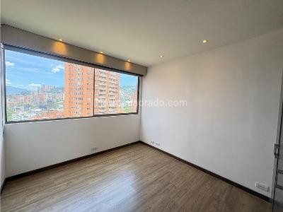 Apartamento de 3 alcobas en arriendo en El Poblado, Medellín, 137 m² · foto 13 de 19