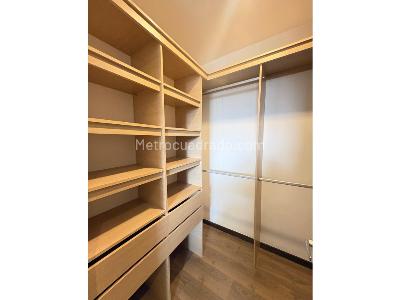 Apartamento de 3 alcobas en arriendo en El Poblado, Medellín, 137 m² · foto 19 de 19