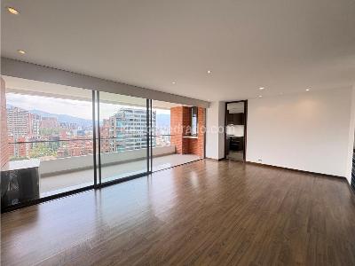 Apartamento de 3 alcobas en arriendo en El Poblado, Medellín, 137 m² · foto 5 de 19