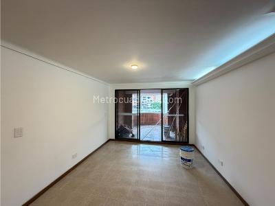 Apartamento en arriendo en Laureles, Medellín · foto 4 de 20