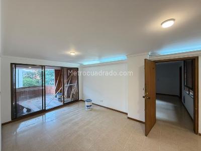 Apartamento en arriendo en Laureles, Medellín · foto 7 de 20