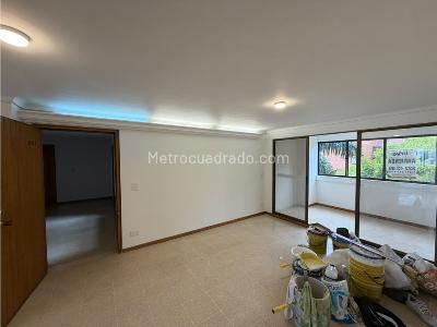 Apartamento en arriendo en Laureles, Medellín · foto 8 de 20