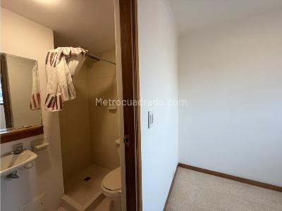 Apartamento en arriendo en Laureles, Medellín · foto 19 de 20