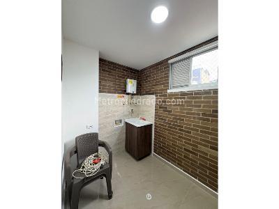 Apartamento de 3 alcobas en arriendo en La Castellana, Medellín, 130 m² · foto 9 de 12