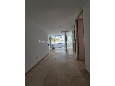 Apartamento de 2 alcobas en arriendo en Laureles, Medellín, 70 m² · foto 6 de 17