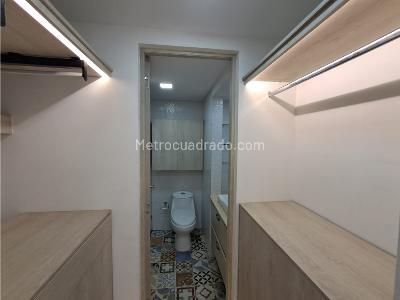 Apartamento de 2 alcobas en arriendo en Laureles, Medellín, 70 m² · foto 13 de 17