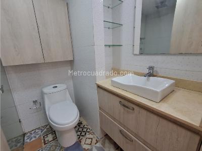 Apartamento de 2 alcobas en arriendo en Laureles, Medellín, 70 m² · foto 14 de 17