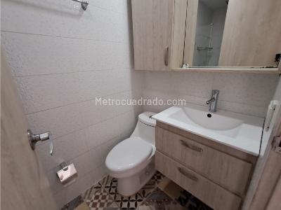 Apartamento de 2 alcobas en arriendo en Laureles, Medellín, 70 m² · foto 16 de 17