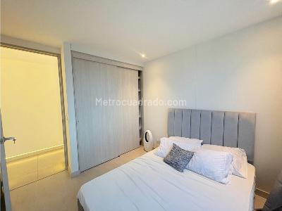 Apartamento de 3 alcobas en arriendo en El Poblado, Medellín, 90 m² · foto 4 de 11