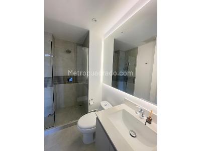 Apartamento de 3 alcobas en arriendo en El Poblado, Medellín, 90 m² · foto 9 de 11