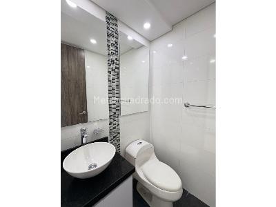 Apartamento de 3 alcobas en arriendo en El Poblado, Medellín, 137 m² · foto 16 de 19