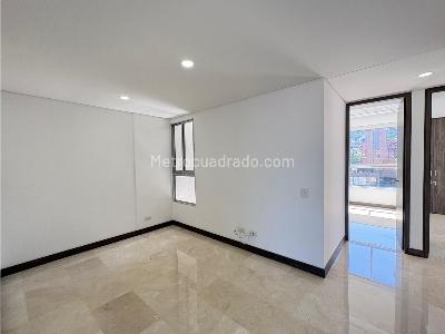 Apartamento de 3 alcobas en arriendo en El Poblado, Medellín, 137 m² · foto 6 de 19