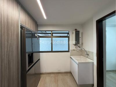 Apartamento de 4 alcobas en venta en El Velodromo, Medellín, 300 m² · foto 16 de 20
