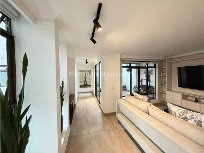 Apartamento de 4 alcobas en venta en El Velodromo, Medellín, 300 m² · foto 8 de 20