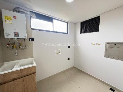 Apartamento en arriendo en Poblado, Medellín · foto 7 de 20