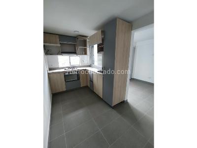 Apartamento de 3 alcobas en arriendo en Loma De Los Bernal, Medellín, 55 m² · foto 5 de 14