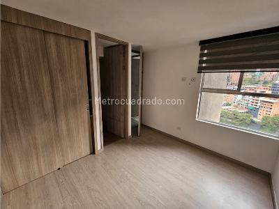 Apartamento de 3 alcobas en arriendo en Loma De Los Bernal, Medellín, 55 m² · foto 9 de 14