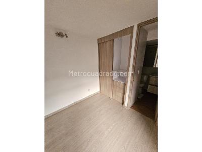 Apartamento de 3 alcobas en arriendo en Loma De Los Bernal, Medellín, 55 m² · foto 11 de 14