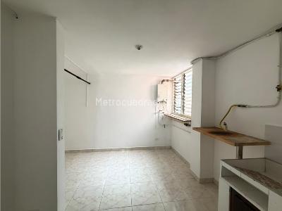 Apartamento de 4 alcobas en arriendo en Laueles, Medellín, 144 m² · foto 5 de 15