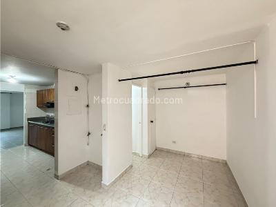 Apartamento de 4 alcobas en arriendo en Laueles, Medellín, 144 m² · foto 6 de 15