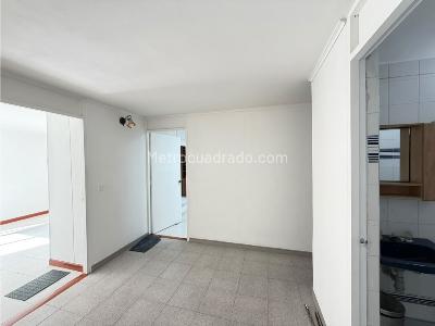 Apartamento de 4 alcobas en arriendo en Laueles, Medellín, 144 m² · foto 10 de 15