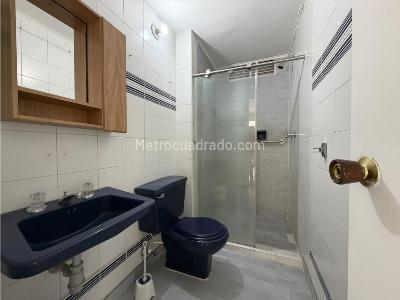 Apartamento de 4 alcobas en arriendo en Laueles, Medellín, 144 m² · foto 14 de 15