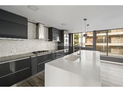 Apartamento de 5 alcobas en venta en El Poblado, Medellín, 488 m² · foto 5 de 17
